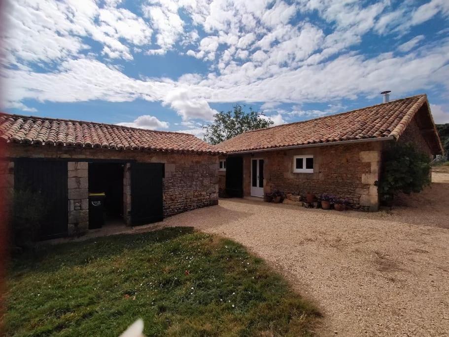 Vila La Bergerie De Genouse Marnay  Exteriér fotografie